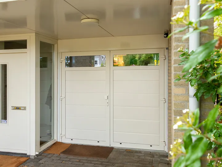 Openslaande garagedeur Waalwijk