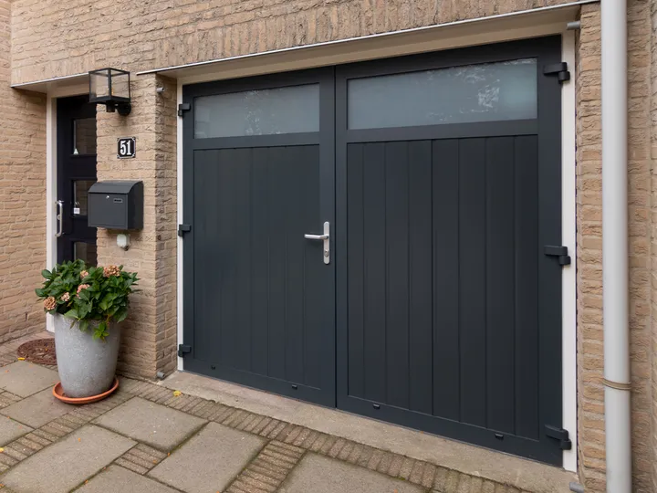 Openslaande garagedeur Voerendaal